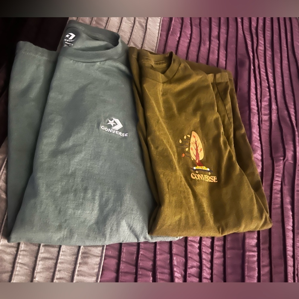 Converse Short Sleeve Tees in Green and Brown- Men’s medium- 2 pack